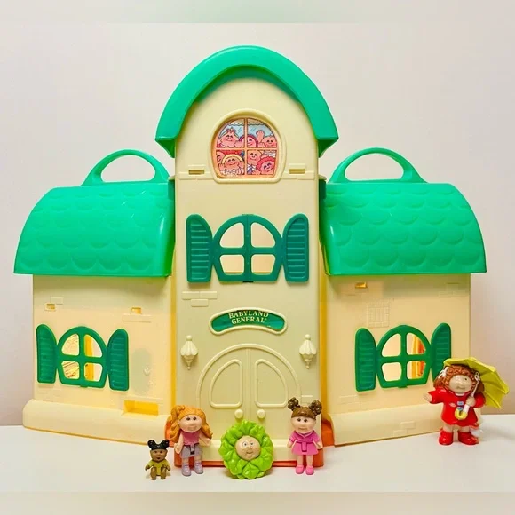 HUGE ‘90s Cabbage Patch Kids Toy Lot